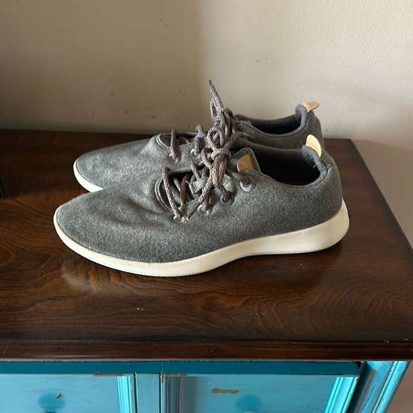 allbirds Other - Allbirds men size 11 wool runners gray and cream